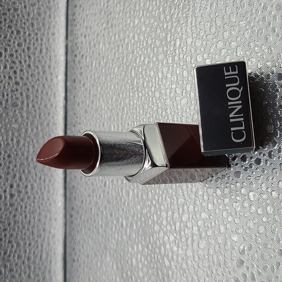 Clinique - Picture 4 of 4